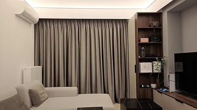 IrisNoire online show from 24, 2, 2026