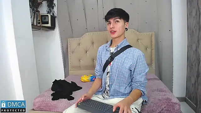 CataFox  online show from 12, 3, 2025