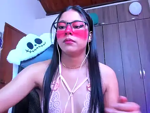  ALLYSON18  online show from 25, 10, 2025