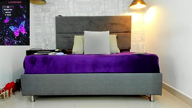 missnatash online show from 6, 10, 2025