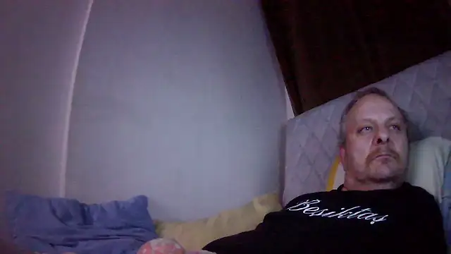 Snapshot of amylrmm1903 chatting on 27, 7, 2026 amylrmm1903 online show from 27, 7, 2026