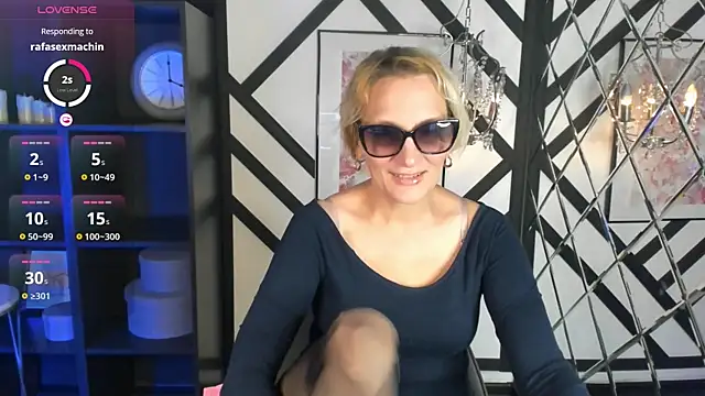 Queen Anna  online show from 7, 8, 2026
