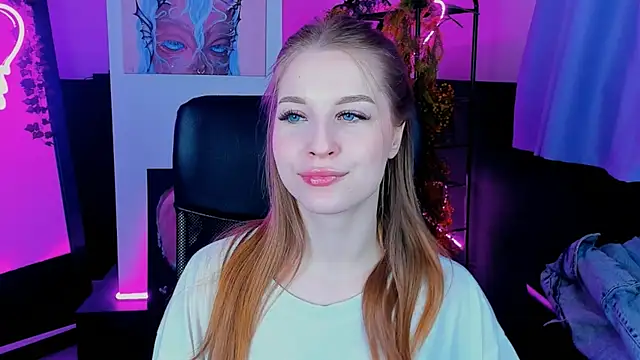 CuteMousee online show from 6, 12, 2024