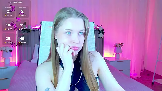 Snapshot of CuteMousee chatting on 28, 4, 2026 CuteMousee online show from 28, 4, 2026