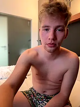 CDLukeLucy420 online show from 5, 10, 2025