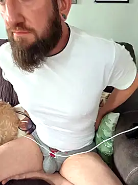 Icebearsticlese online show from 18, 4, 2026