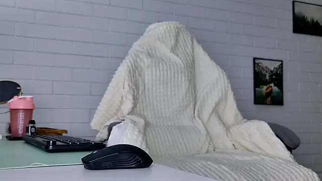 Snapshot of TinaDavil chatting on 1, 7, 2026 TinaDavil online show from 1, 7, 2026
