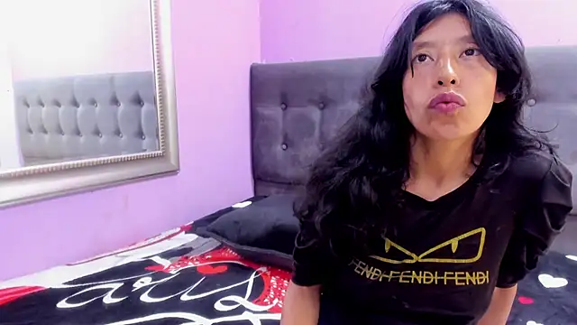 karolinee 66  online show from 11, 7, 2026