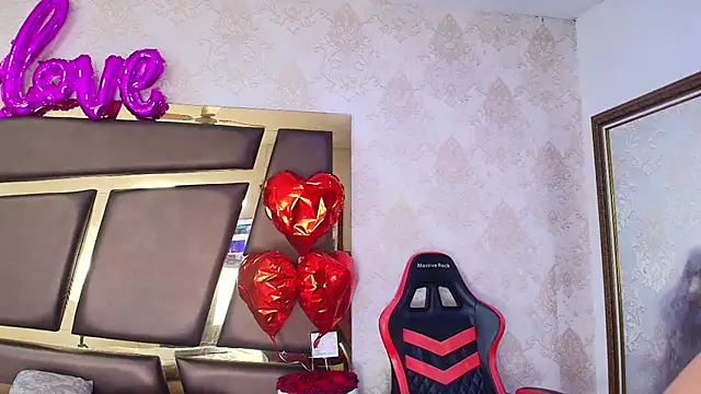 ZoehRoux online show from 19, 2, 2025