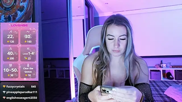 Daisydelicious online show from 18, 3, 2025