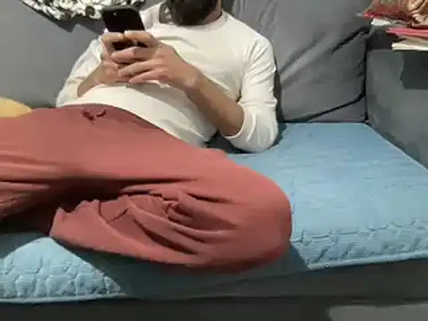 4small4inchlol online show from 2, 1, 2025