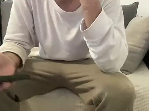 4small4inchlol online show from 12, 3, 2026