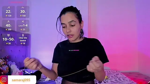 Snapshot of samara_jonness chatting on 4, 12, 2025 samara jonness online show from 4, 12, 2025