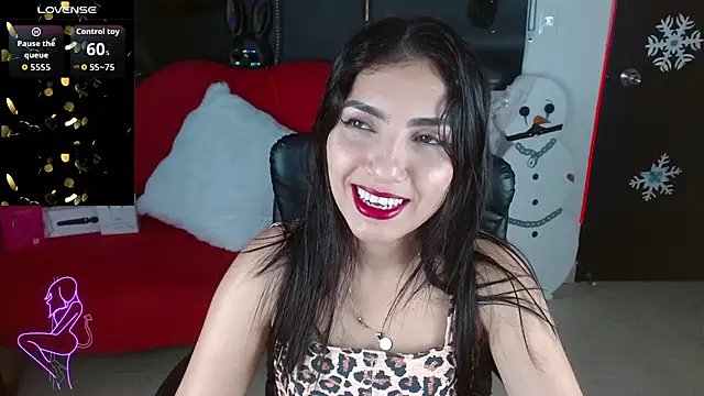 Carolaine69  online show from 2, 12, 2025