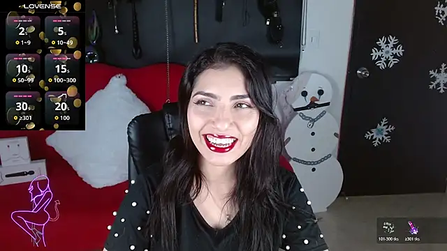 Carolaine69  online show from 3, 12, 2025