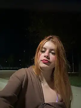 Isa smeraldy online show from 18, 9, 2025