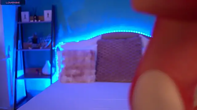 Snapshot of RaisaVawn chatting on 23, 6, 2026 RaisaVawn online show from 23, 6, 2026
