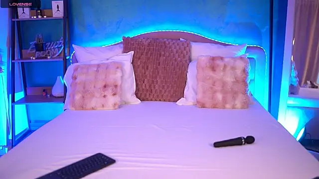 Snapshot of RaisaVawn chatting on 3, 7, 2026 RaisaVawn online show from 3, 7, 2026