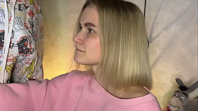 Snapshot of Adelovenick chatting on 19, 3, 2025 Adelovenick online show from 19, 3, 2025