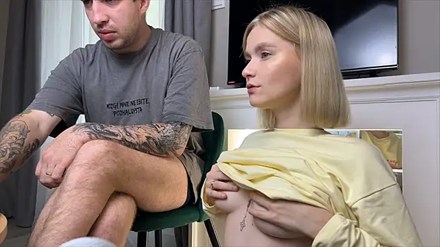 Snapshot of Adelovenick chatting on 25, 10, 2025 Adelovenick online show from 25, 10, 2025