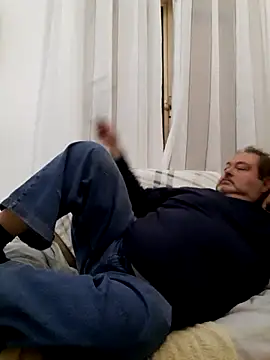 Snapshot of bluangelo chatting on 10, 3, 2025 bluangelo online show from 10, 3, 2025