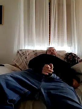 Snapshot of bluangelo chatting on 11, 3, 2025 bluangelo online show from 11, 3, 2025