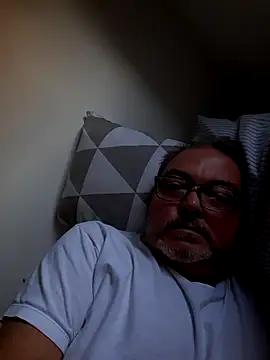 Snapshot of bluangelo chatting on 2, 12, 2025 bluangelo online show from 2, 12, 2025