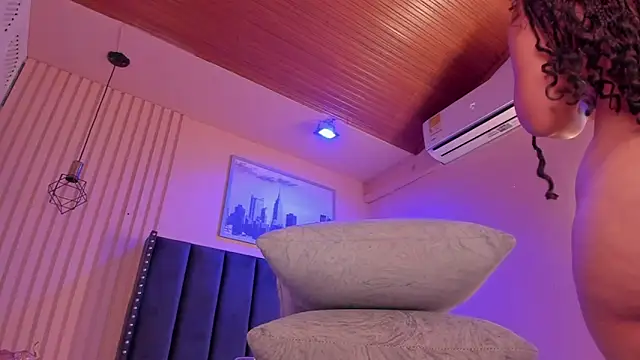 viiolett lee online show from 28, 2, 2025