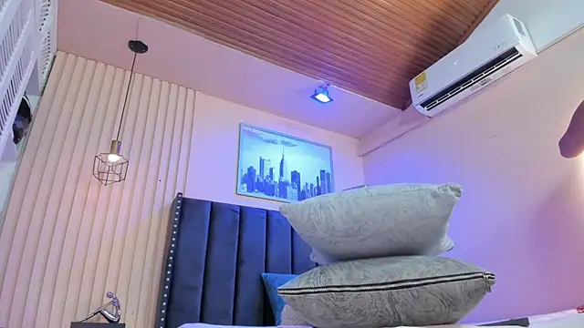 viiolett lee online show from 15, 3, 2026