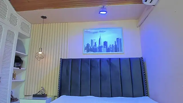 viiolett lee online show from 29, 3, 2026