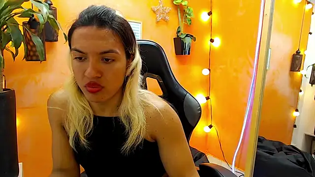 Snapshot of aslyhernandez_7 chatting on 27, 1, 2025 aslyhernandez 7 online show from 27, 1, 2025