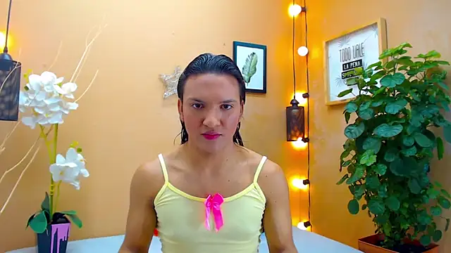 Snapshot of aslyhernandez_7 chatting on 4, 10, 2025 aslyhernandez 7 online show from 4, 10, 2025