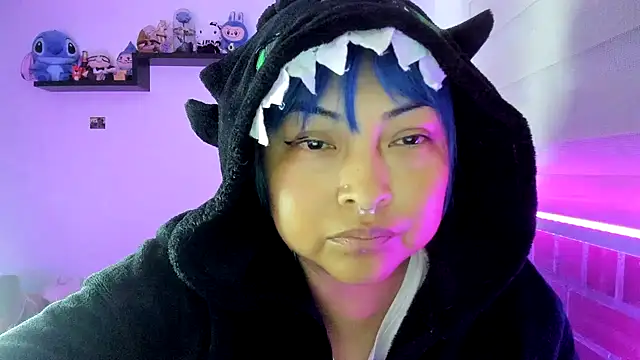 Shaddycute  online show from 19, 11, 2025