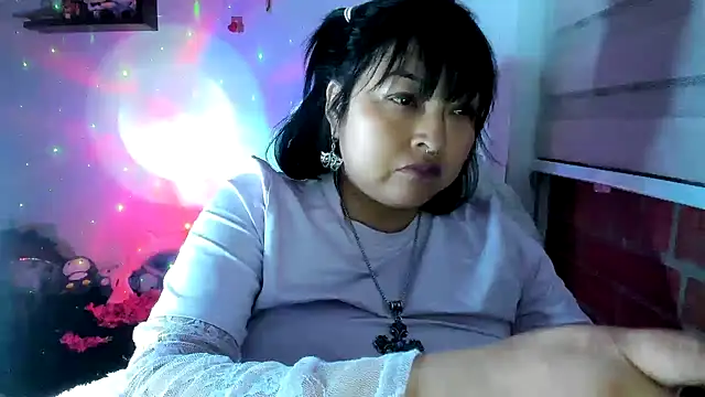 Snapshot of Shaddycute_ chatting on 28, 6, 2026 Shaddycute online show from 28, 6, 2026