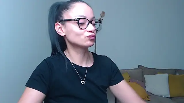 Snapshot of BabySerene chatting on 5, 3, 2025 BabySerene online show from 5, 3, 2025