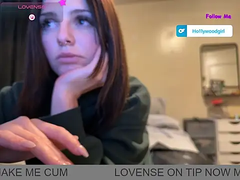 stellasmall online show from 7, 1, 2025