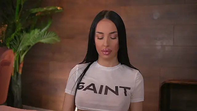 KairaAndrews online show from 10, 1, 2026