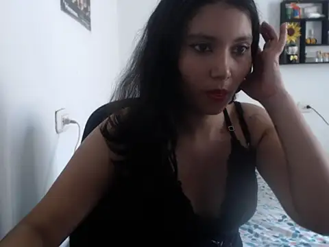 HannaKlein online show from 27, 2, 2025