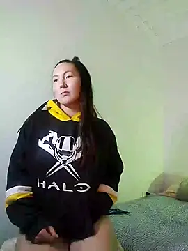 Elle Lee  online show from 13, 2, 2025