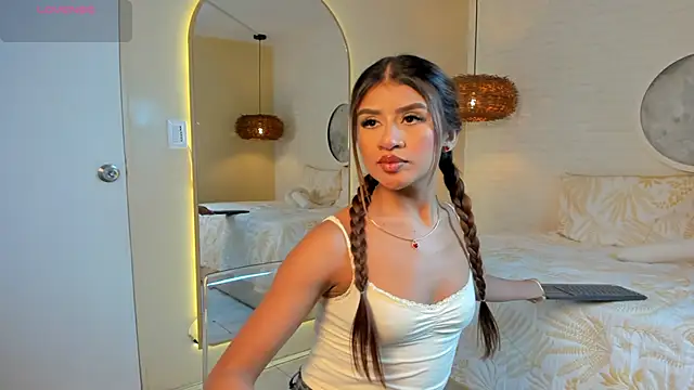 Elise Diamond online show from 7, 11, 2025