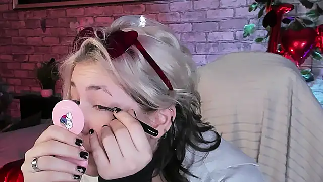 Snapshot of Alex_Howell chatting on 12, 2, 2025 Alex Howell online show from 12, 2, 2025