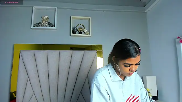 vahiolet fuentes online show from 22, 4, 2026