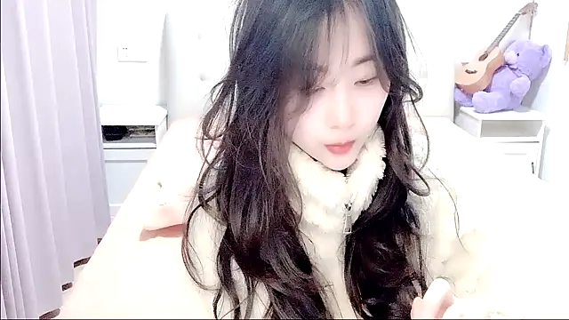 Snapshot of aisha123123 chatting on 6, 1, 2026 aisha123123 online show from 6, 1, 2026