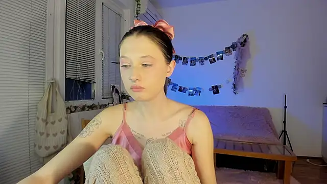 Jenny darling love online show from 9, 1, 2025