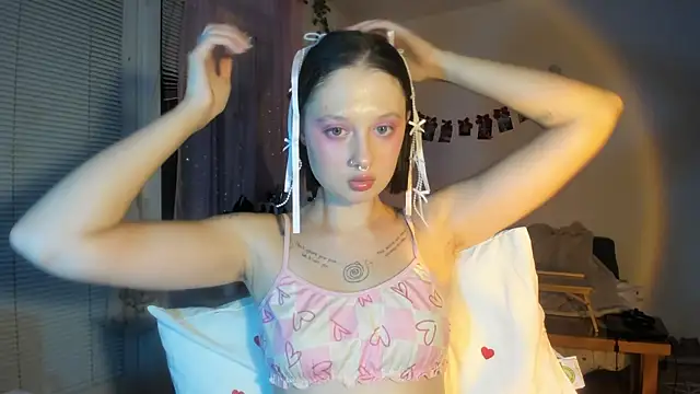 Jenny darling love online show from 3, 12, 2025