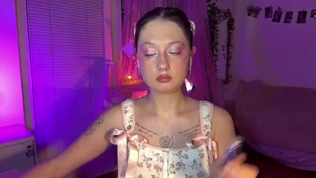 Jenny darling love online show from 26, 5, 2026