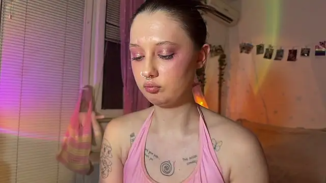 Snapshot of Jenny_darling_love chatting on 14, 7, 2026 Jenny darling love online show from 14, 7, 2026