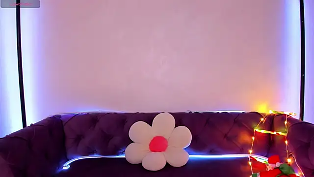 Fluffy Rose online show from 2, 12, 2024