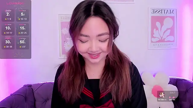 Fluffy Rose online show from 4, 3, 2025