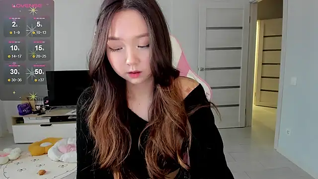 Fluffy Rose online show from 29, 5, 2026